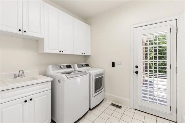 9580 Stoney Ridge Lane, Johns Creek, GA 30022
