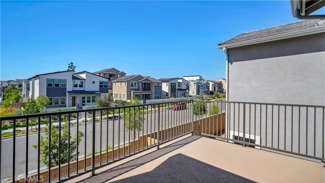 201 Briar Moon, Irvine, CA 92618