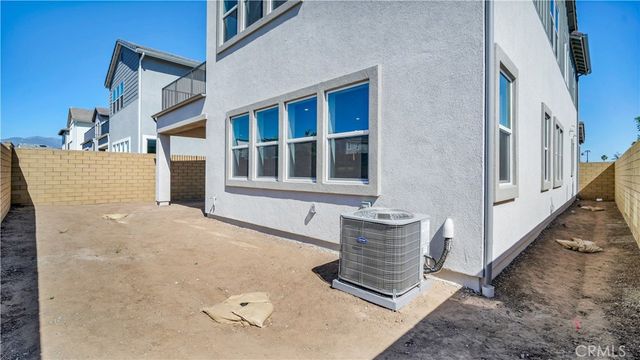201 Briar Moon, Irvine, CA 92618