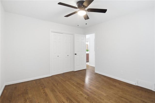 8012 Elm Avenue, Raytown, MO 64138