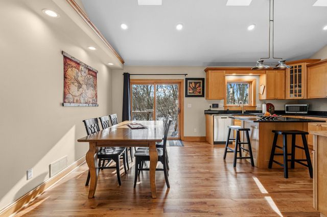 1432 Rose Place, Roseville, MN 55113