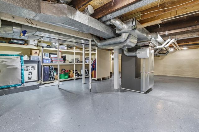 1432 Rose Place, Roseville, MN 55113