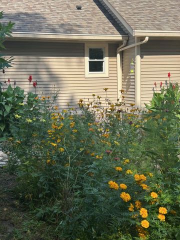 1432 Rose Place, Roseville, MN 55113