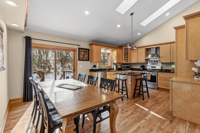 1432 Rose Place, Roseville, MN 55113