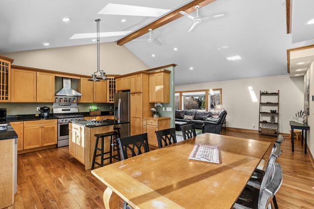 1432 Rose Place, Roseville, MN 55113