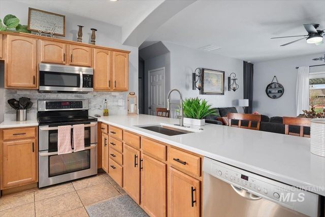 3702 N 2481 E, Twin Falls, ID 83301