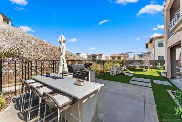 1567 Corte Botanicas, Chula Vista, CA 91913