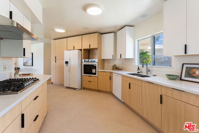 10418 Ormond Street, Sunland, CA 91040