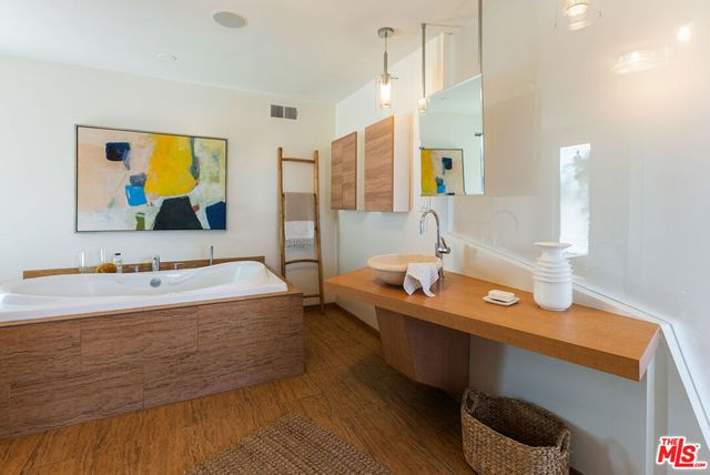 10418 Ormond Street, Sunland, CA 91040
