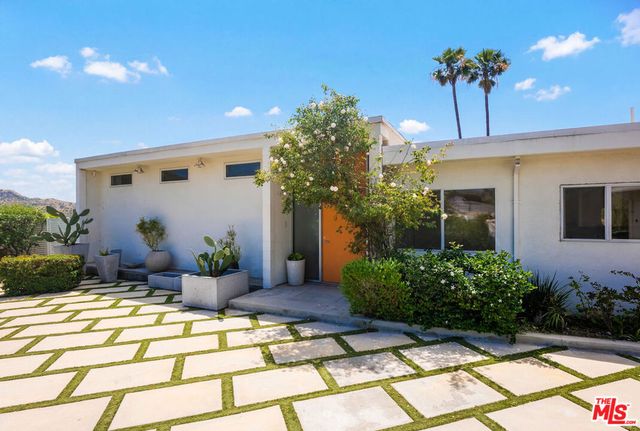 10418 Ormond Street, Sunland, CA 91040