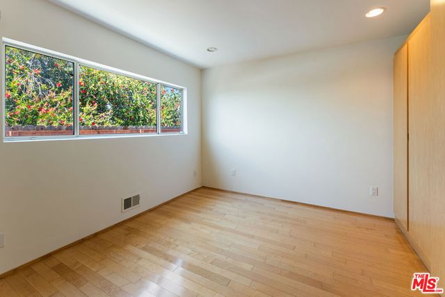 10418 Ormond Street, Sunland, CA 91040