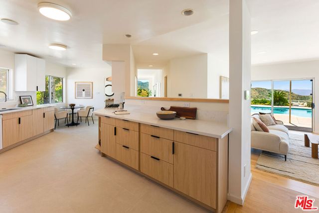 10418 Ormond Street, Sunland, CA 91040
