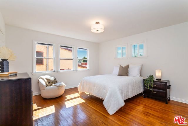 4118 5th Avenue, Los Angeles, CA 90008