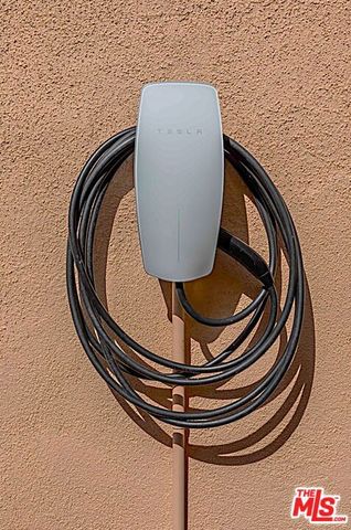 4118 5th Avenue, Los Angeles, CA 90008