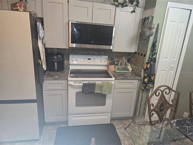 679 MIDORI STREET, Orlando, FL 32811