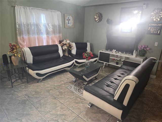 679 MIDORI STREET, Orlando, FL 32811