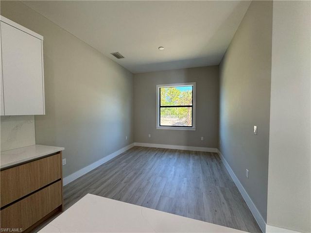 3217 60th AVE NE, Naples, FL 34120