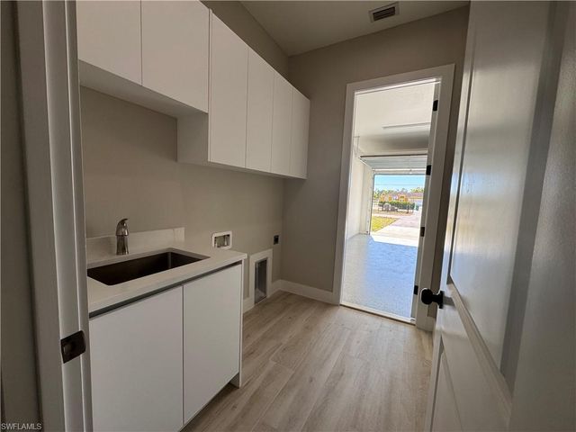 3217 60th AVE NE, Naples, FL 34120