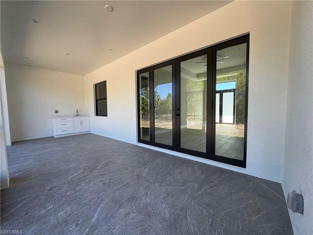 3217 60th AVE NE, Naples, FL 34120