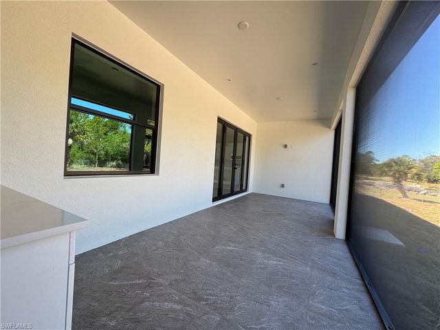 3217 60th AVE NE, Naples, FL 34120