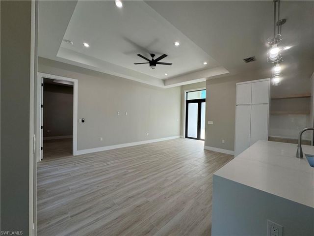 3217 60th AVE NE, Naples, FL 34120