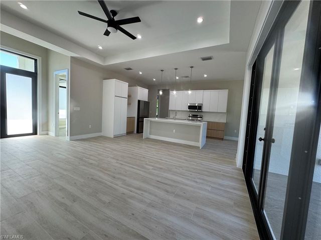 3217 60th AVE NE, Naples, FL 34120