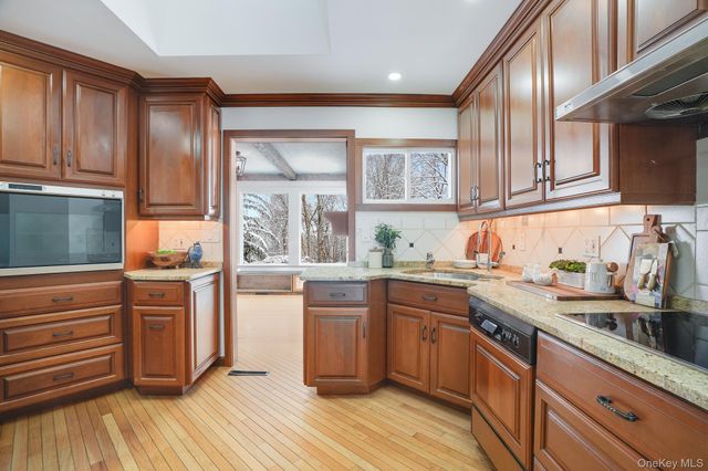 7 Bracken Road, Ossining, NY 10562