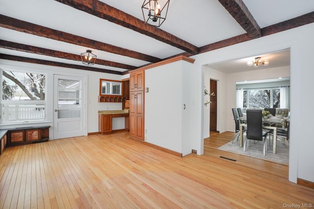 7 Bracken Road, Ossining, NY 10562