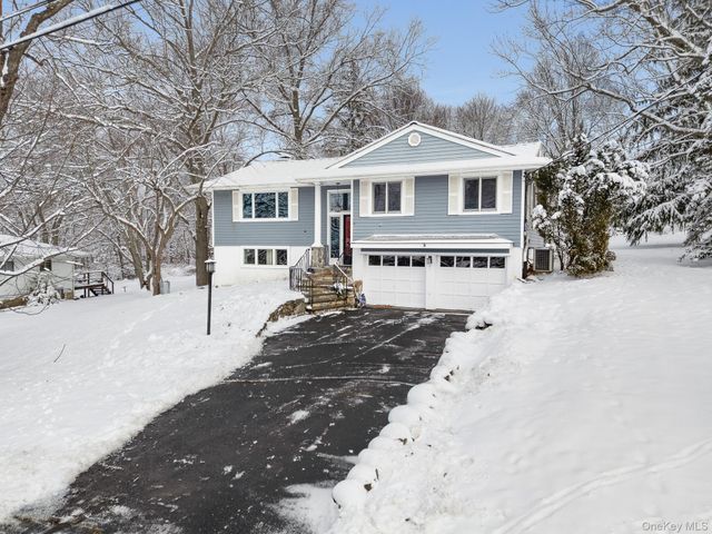 7 Bracken Road, Ossining, NY 10562