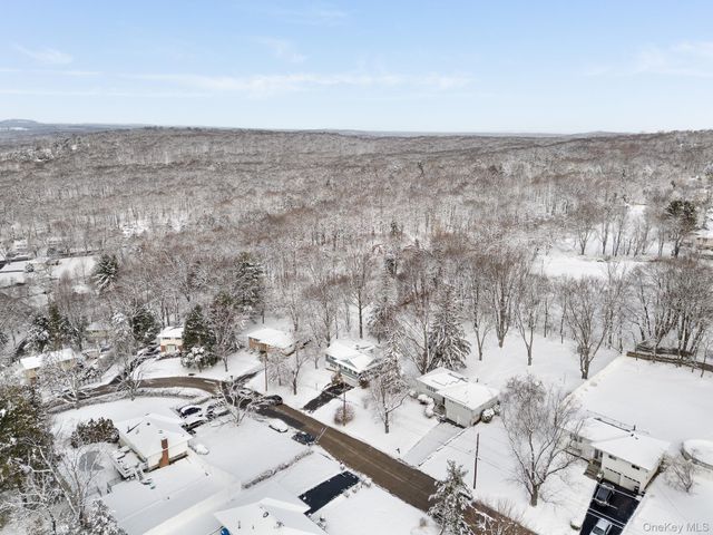 7 Bracken Road, Ossining, NY 10562