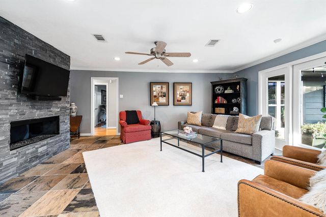 4517 Willowbend Boulevard, Houston, TX 77035