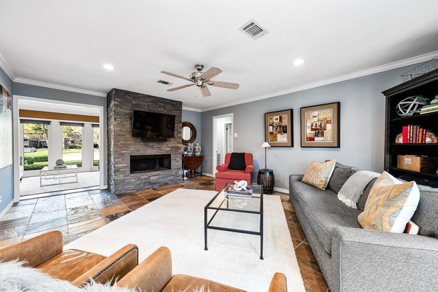 4517 Willowbend Boulevard, Houston, TX 77035