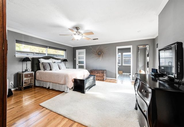 4517 Willowbend Boulevard, Houston, TX 77035