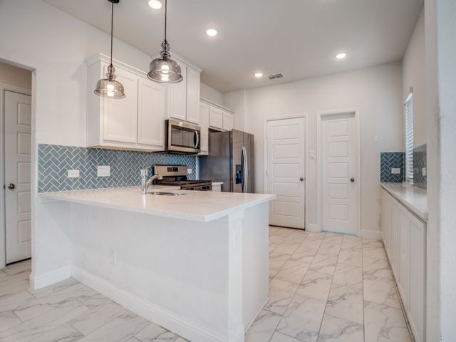 229 Town Park Avenue, Princeton, TX 75407