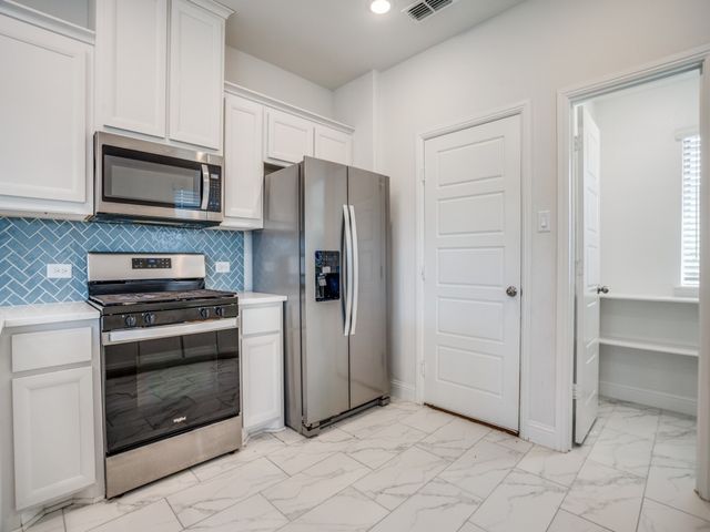 229 Town Park Avenue, Princeton, TX 75407