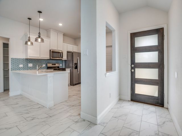 229 Town Park Avenue, Princeton, TX 75407