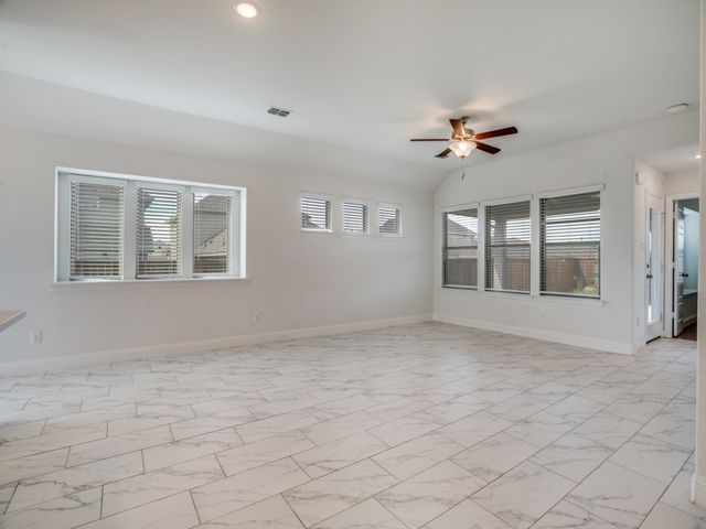 229 Town Park Avenue, Princeton, TX 75407