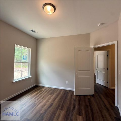 1302 Kentucky Street, Darien, GA 31305