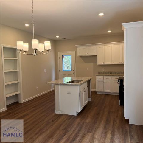 1302 Kentucky Street, Darien, GA 31305