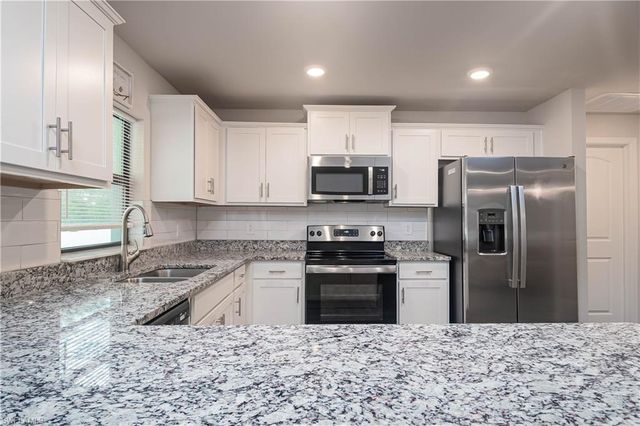 3103 NW 16th PL, Cape Coral, FL 33993