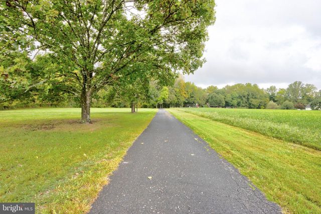 18106 B CENTRAL AVENUE, Bowie, MD 20716
