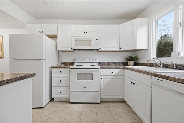 1677 Wynndowne SE Trail, Smyrna, GA 30080