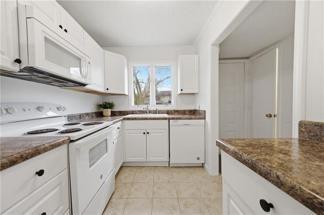 1677 Wynndowne SE Trail, Smyrna, GA 30080