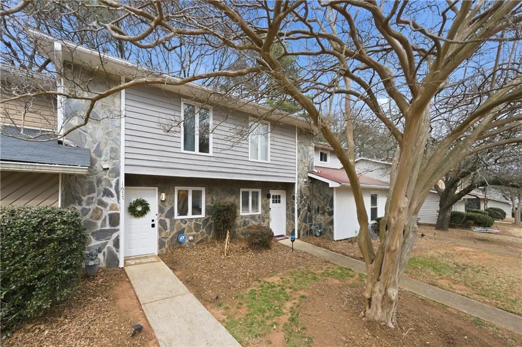 1677 Wynndowne SE Trail, Smyrna, GA 30080