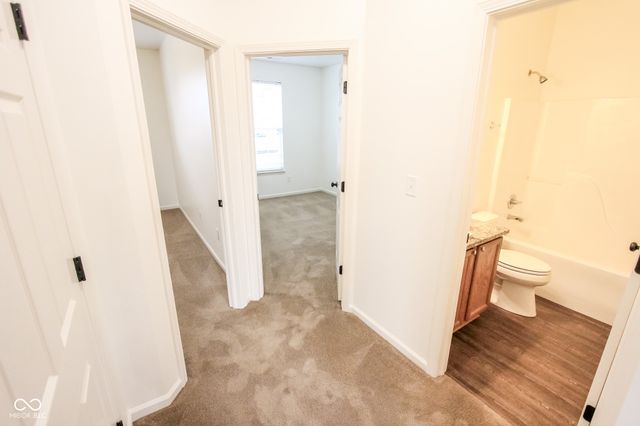 10502 Mallard Glen Court, Indianapolis, IN 46239