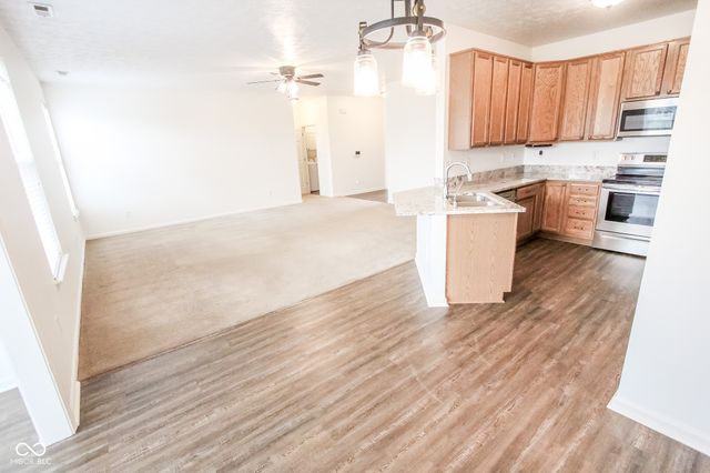 10502 Mallard Glen Court, Indianapolis, IN 46239