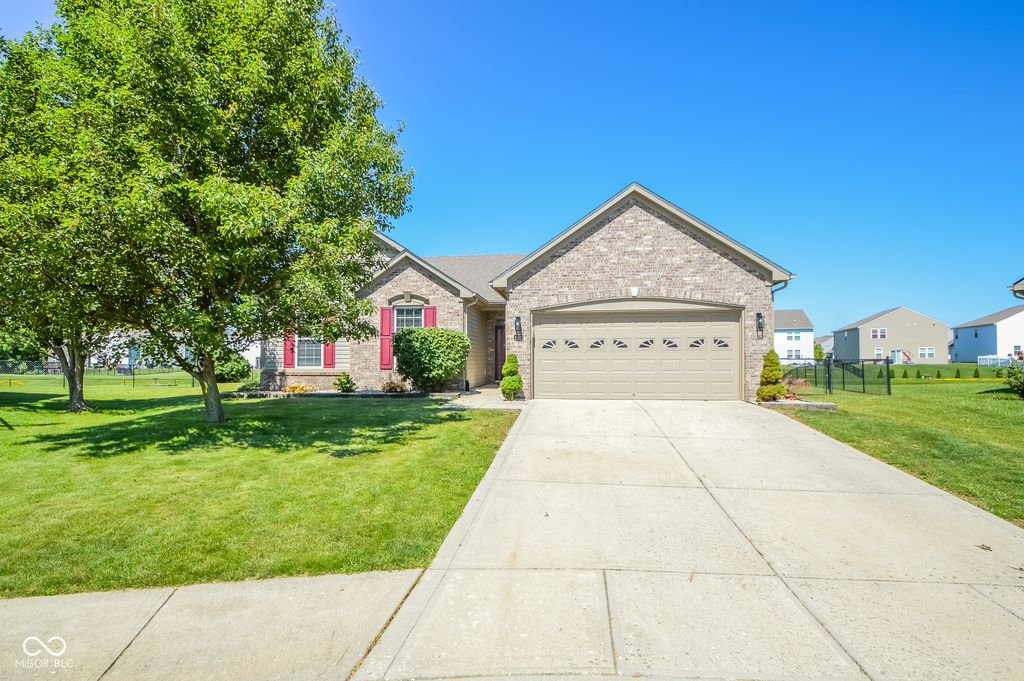 10502 Mallard Glen Court, Indianapolis, IN 46239
