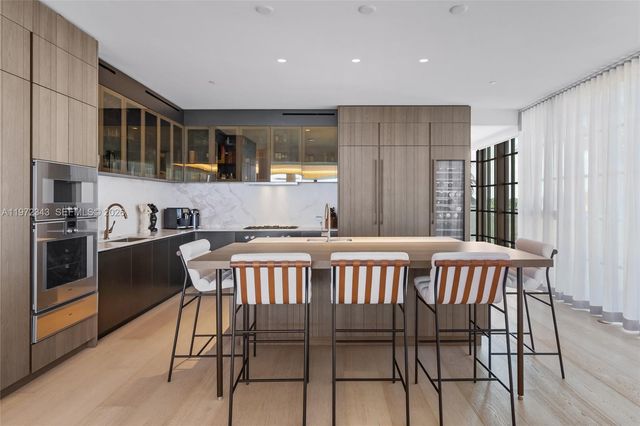 8955 NE Collins Ave 301, Surfside, FL 33154