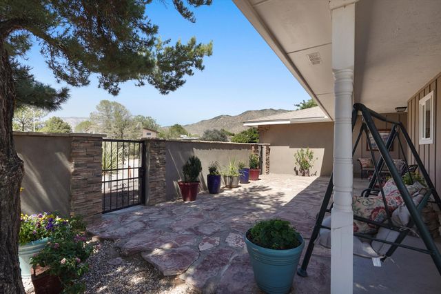 12112 Apache Avenue NE, Albuquerque, NM 87112