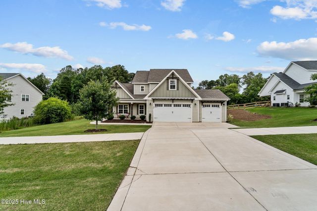 130 Amelia Drive, Carthage, NC 28327